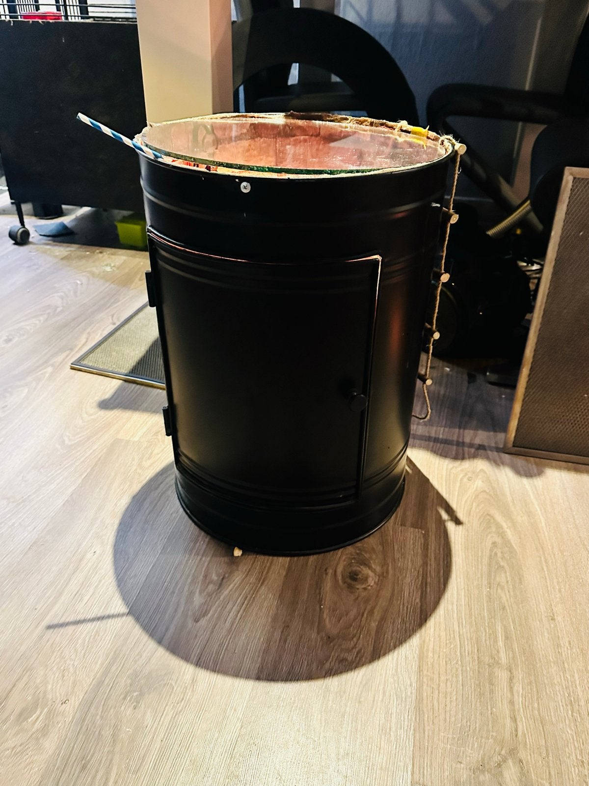Illusie bijzettafel met opbergruimte en LED-verlichting, 45 tot 60 cm, Gebruikt, Metaal of Aluminium, Rond