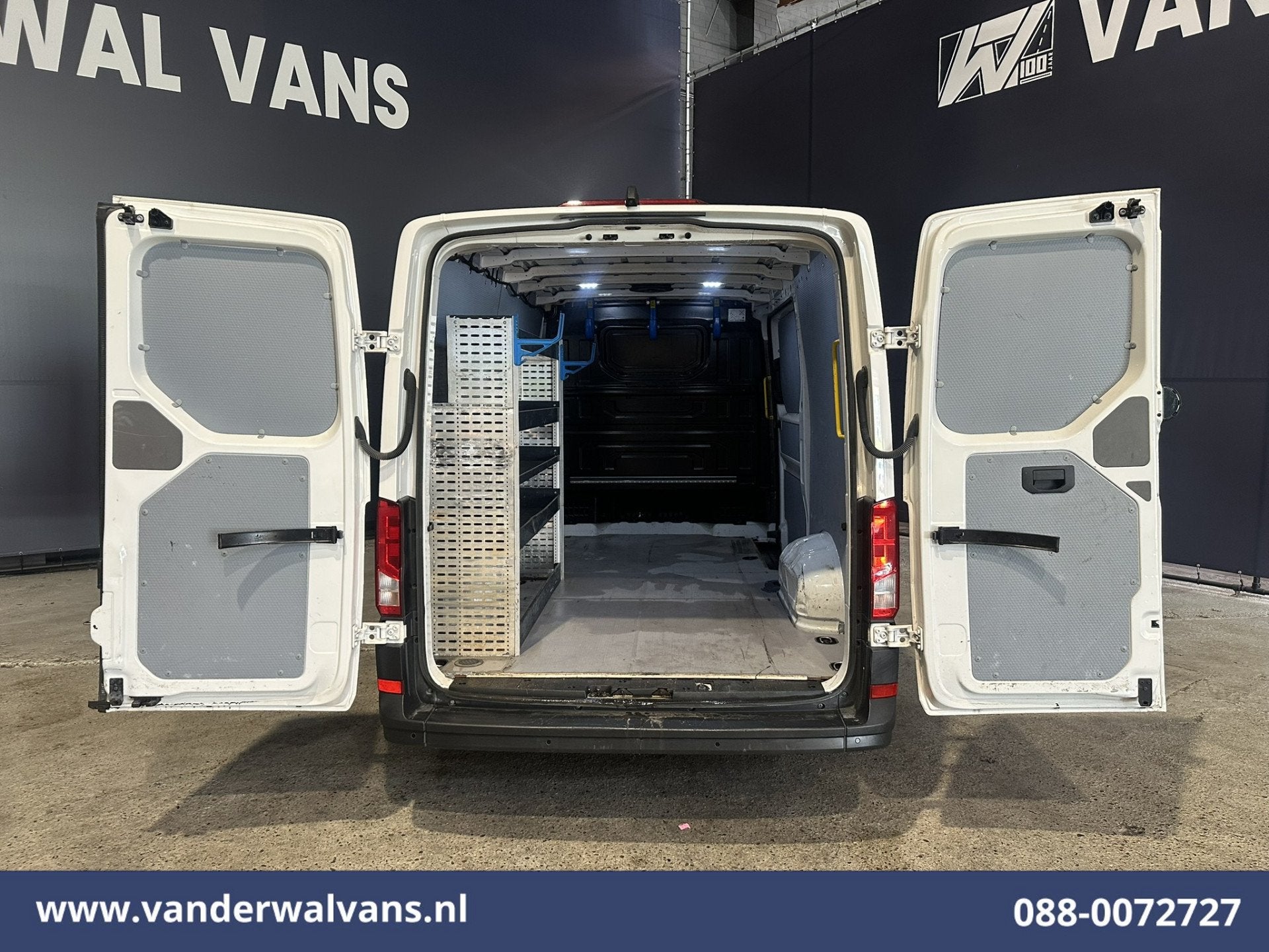 Volkswagen Crafter 2.0 TDI 141pk L3H2 L2H1 Euro6 Airco | Cam, Stof, Gebruikt, 4 cilinders, Volkswagen
