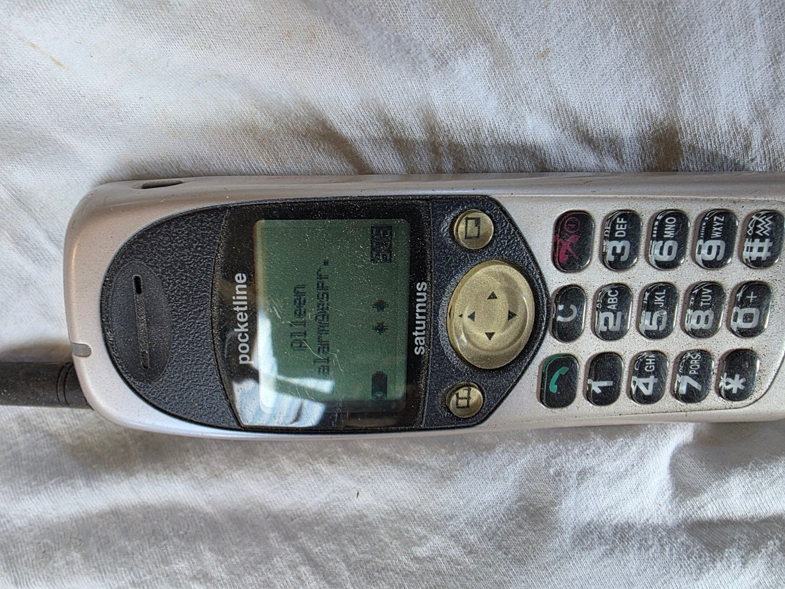 Oude Pocketline Saturnus telefoon met oplader, Ophalen of Verzenden, Gebruikt