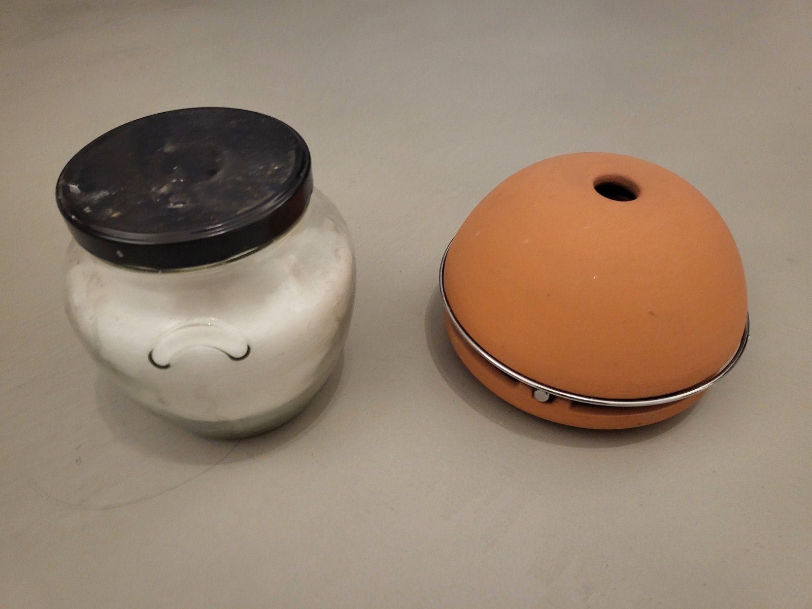 Egloo Terracotta Stove - Heats, Spreads Scent & Humidifies, Ophalen, Zo goed als nieuw, Steen/keramiek