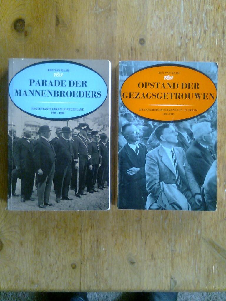 Parade der mannenbroeders / Opstand der gezagsgetrouwen, Boeken, Ophalen of Verzenden, Gelezen