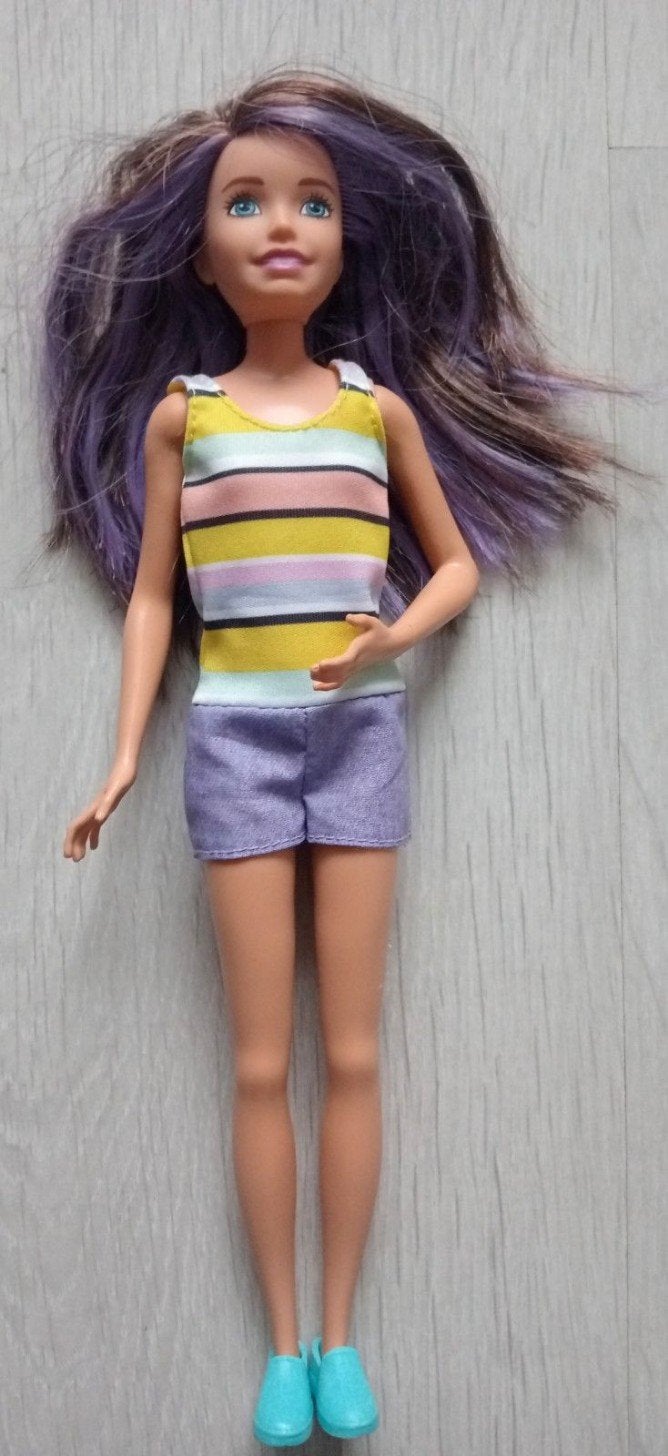 Mooie Skipper Barbie Mattel babysitter met paars haar, Ophalen of Verzenden, Zo goed als nieuw, Barbie