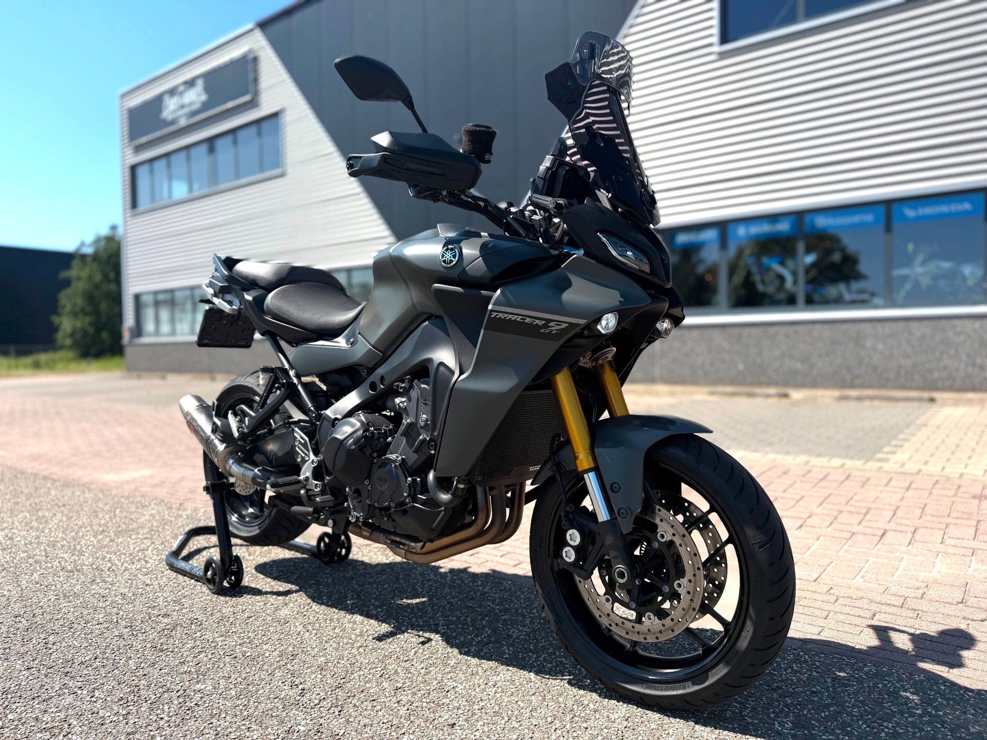 Yamaha Tour Tracer 9 GT Topstaat GARANTIE Full Akrapovic, Traction Control, 890 cc, Info@yamaha.com, Bedrijf