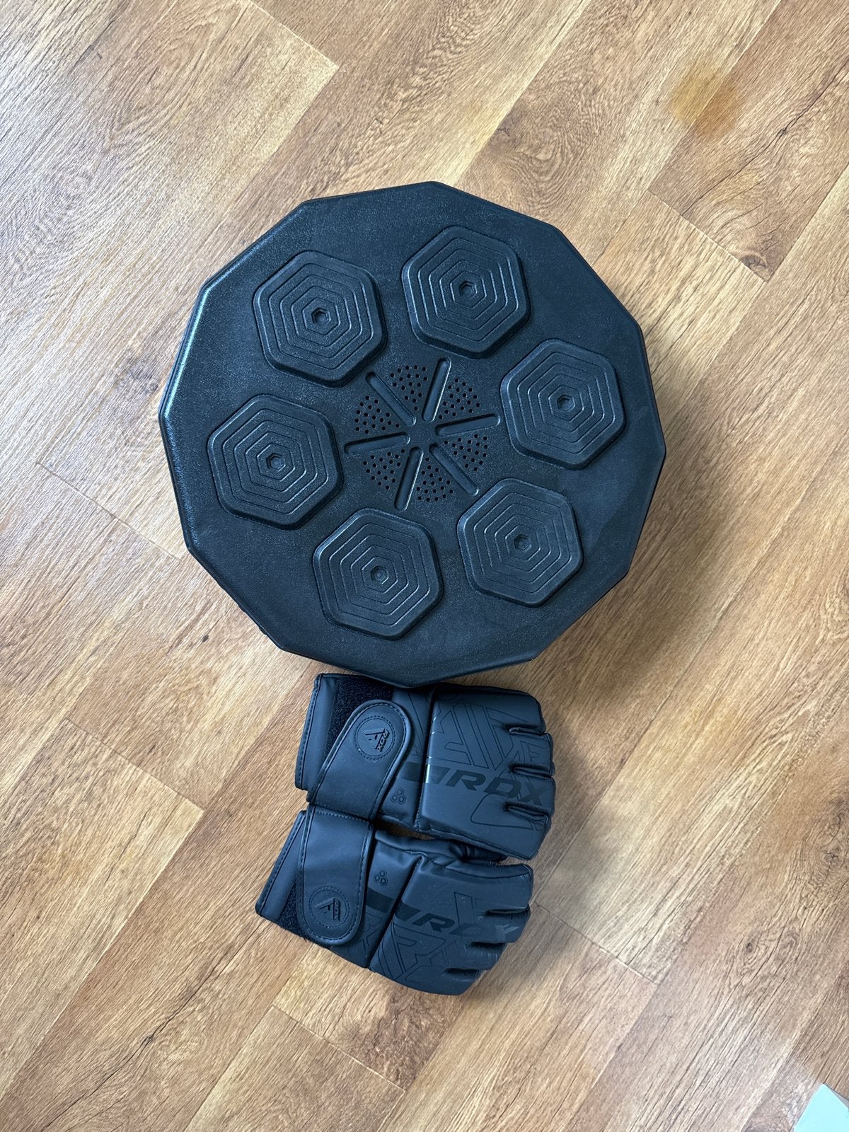 Boks trainingsapparaat met handschoenen, Sport en Fitness, Ophalen of Verzenden, Zo goed als nieuw, Boks-accessoire