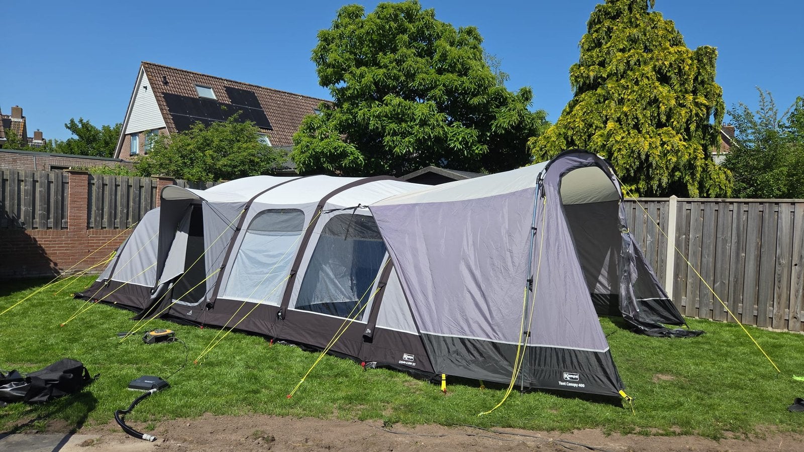 Kampa opblaasbare tent 6 persoons, Caravans en Kamperen, Ophalen of Verzenden, Zo goed als nieuw, Tot en met 6