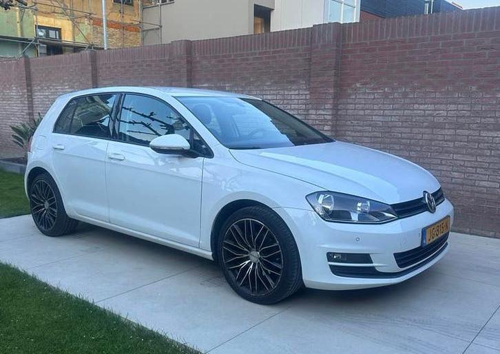 Volkswagen Golf 1.4 TSI 90KW 5D 2013 Wit, Auto's, Voorwielaandrijving, 1147 kg, 4 cilinders, 620 kg