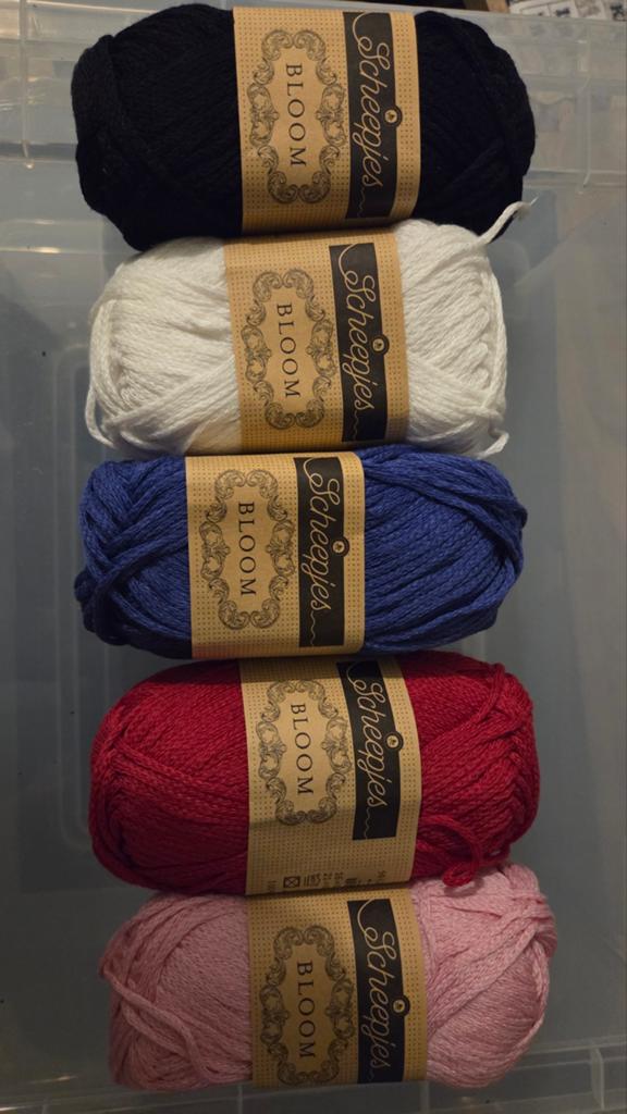 42 bolletjes Scheepjes Bloom, Ophalen, Nieuw, Breien of Haken, Wol of Garen