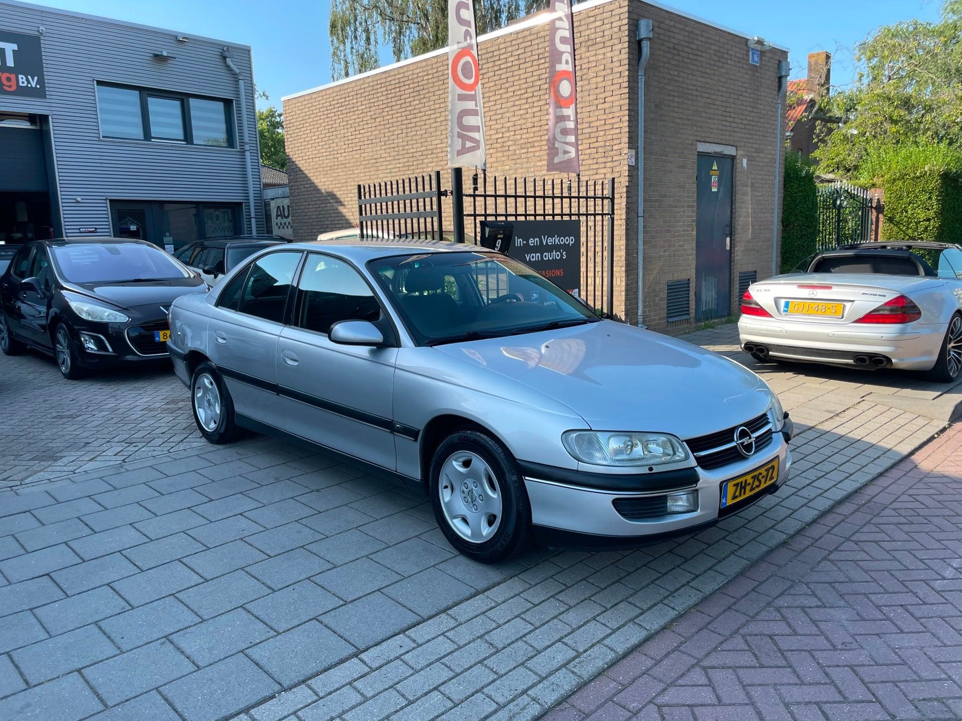Opel Omega 2.0i-16V Sport Airco Trekhaak NAP APK, Euro 2, Gebruikt, 4 cilinders, 1435 kg