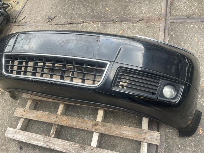 Voorbumper van een Audi A6, Gebruikt, -, Verzenden, -