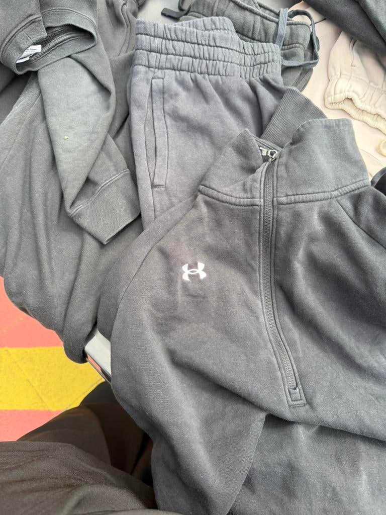 Nike jordan en under amour setjes, Ophalen, Zo goed als nieuw, Zwart, Fitness of Aerobics