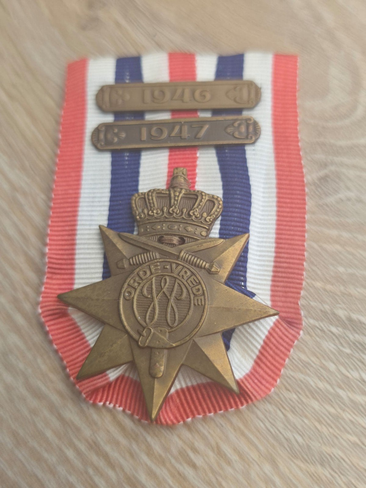Onderscheiding Ereteken voor Orde en vrede  1946 / 1947, Verzenden, ., ., Nederland