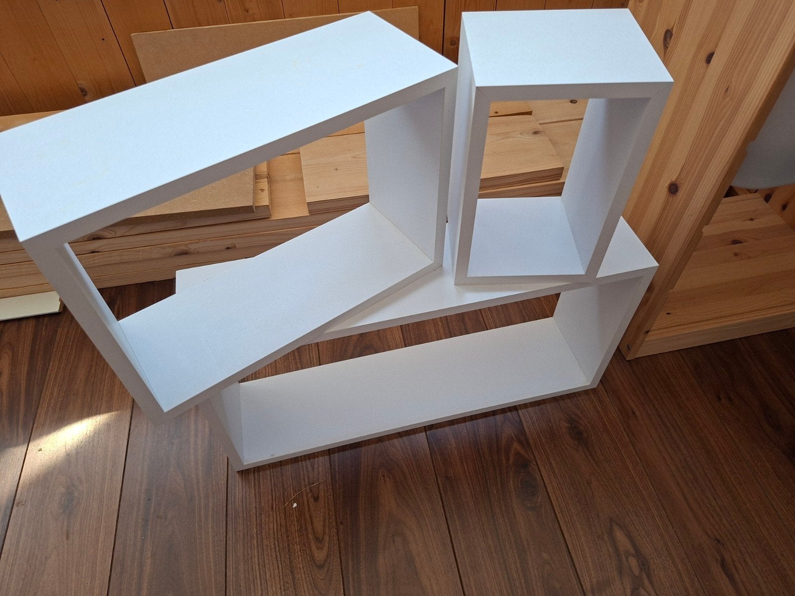 3 kastjes voor aan de muur, Ophalen, Gebruikt