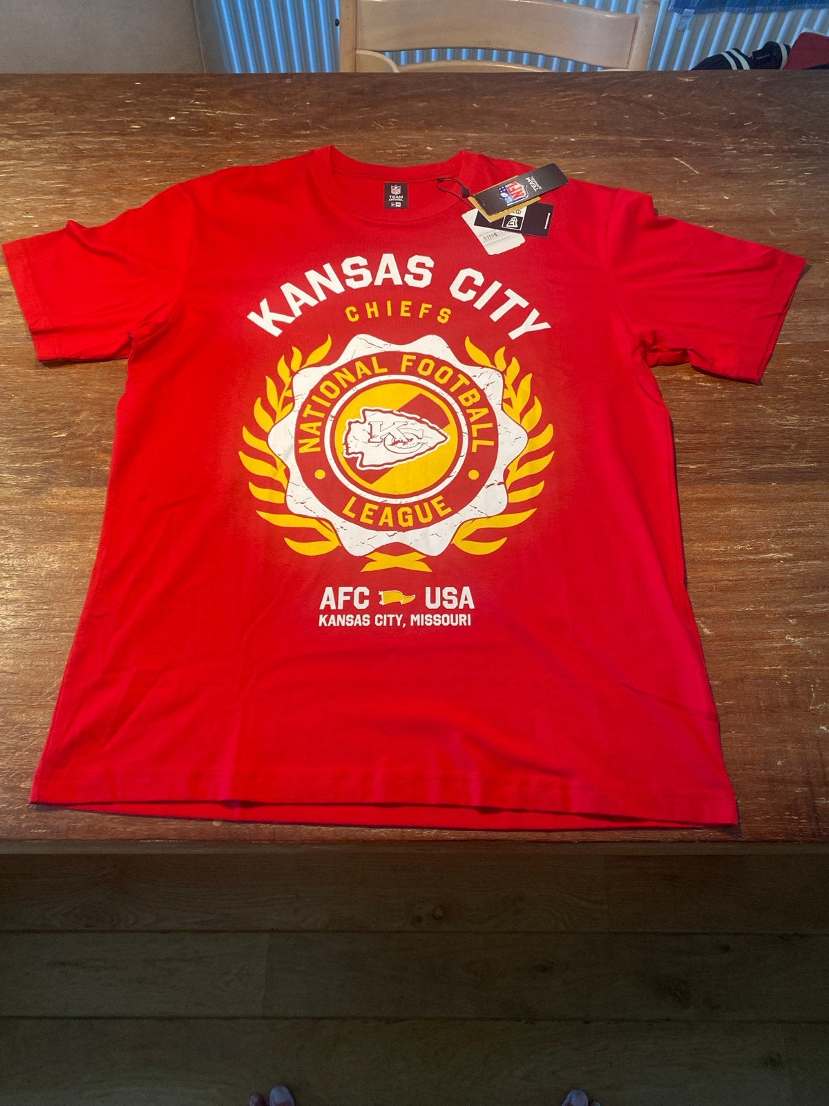 NFL Kansas City Chiefs T-shirt - Nieuw met labels, Ophalen of Verzenden, Nieuw, Maat 52/54 (L), Rood