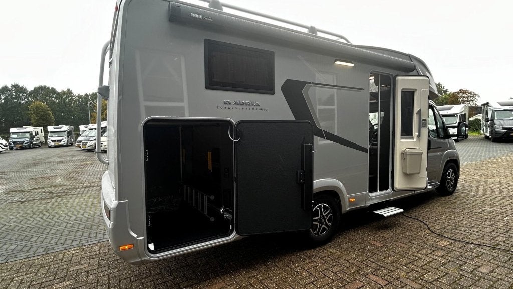 Adria Coral Supreme 670 DL Leder, Adapt. Cruise, Automaat, Oven, Fiat, 7 tot 8 meter