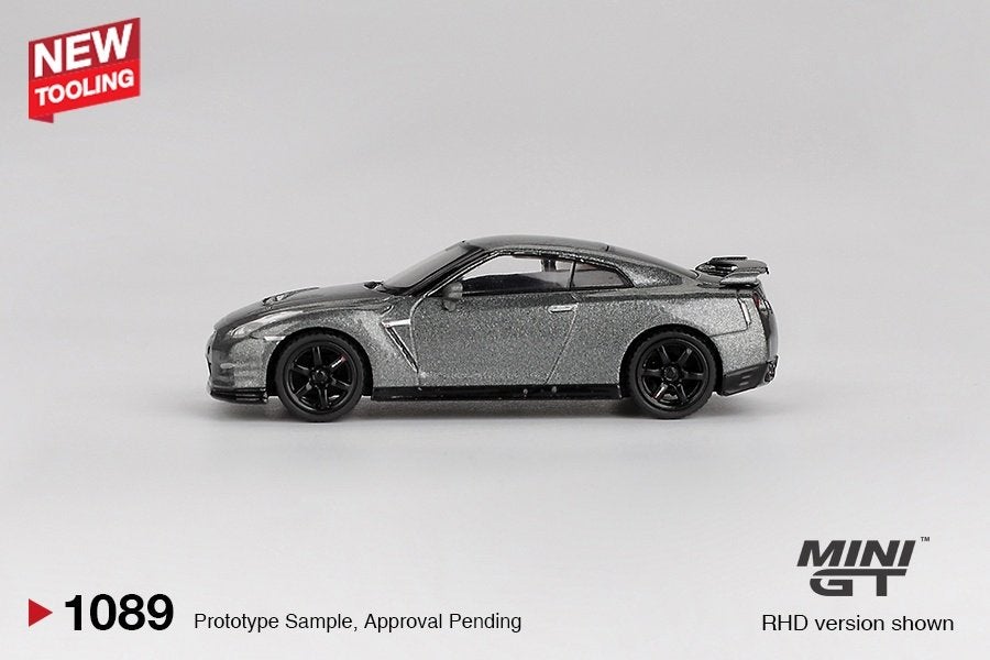 Mini GT 1:64 NISSAN GT-R 2013 Dark Metal Gray RHD, -, Nieuw, Ophalen of Verzenden, -
