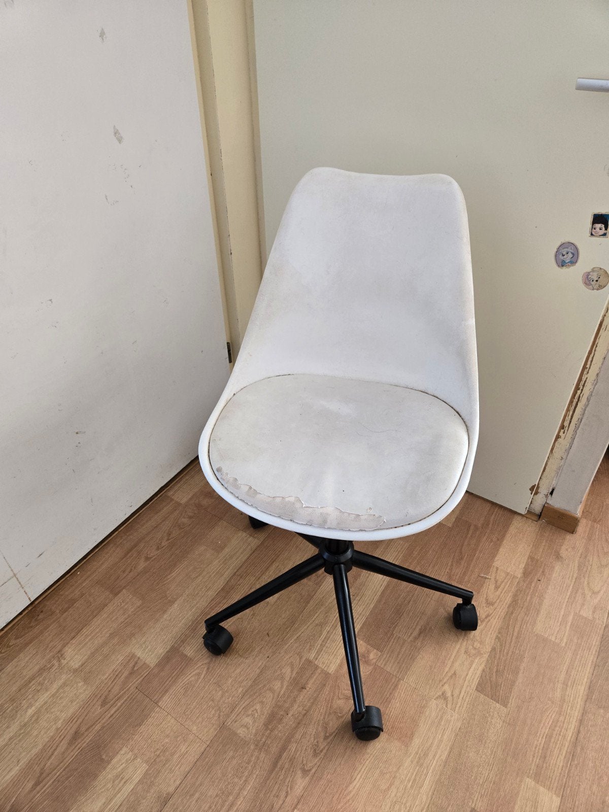 Witte bureaustoel op wieltjes - Gebruikt, Huis en Inrichting, Stoelen, Ophalen, Kunststof, Gebruikt, Wit