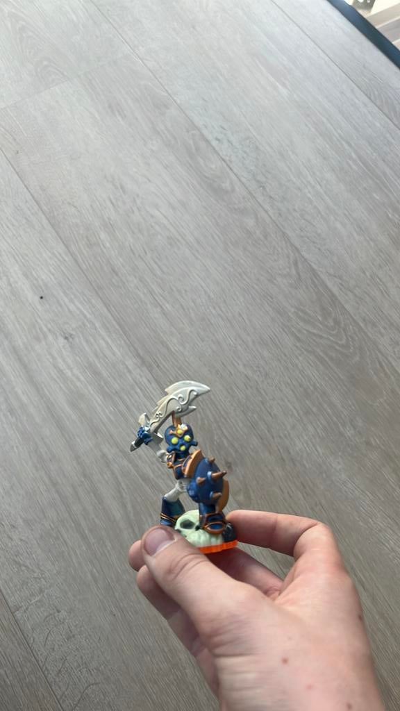 Skylanders giants chop chop, Ophalen of Verzenden, Zo goed als nieuw, Overige kleuren, Dame of Heer