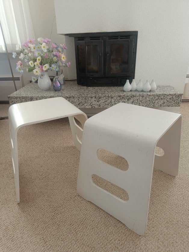 Twee Ikea krukken BENJAMIN Modern strak design WIT hout, Ophalen, Hout, Gebruikt, Kerkweg 24