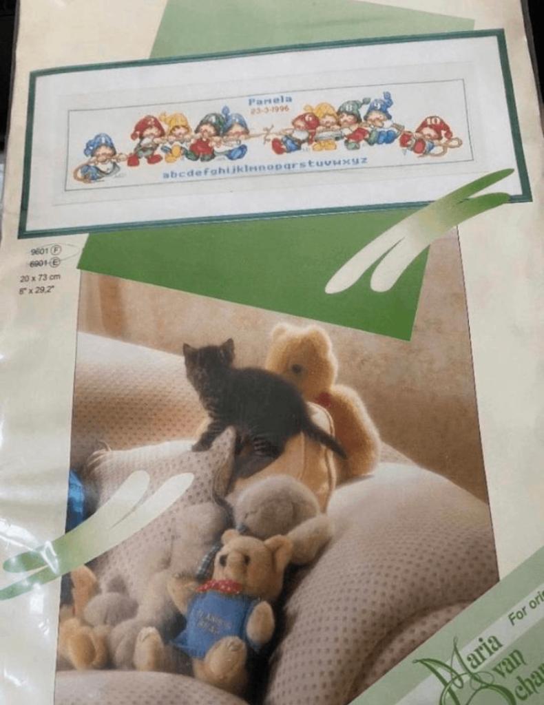 BORDUURPAKKET M.V. SCHARRENBURG TOUWTREKKEN KLEINE MENSJES, Verzenden, Nieuw, Handborduren, Borduurpakket