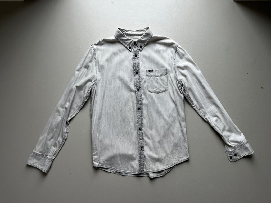 Lee button down shirt. Licht grijs. Maat medium, Ophalen of Verzenden, Grijs, Halswijdte 39/40 (M)