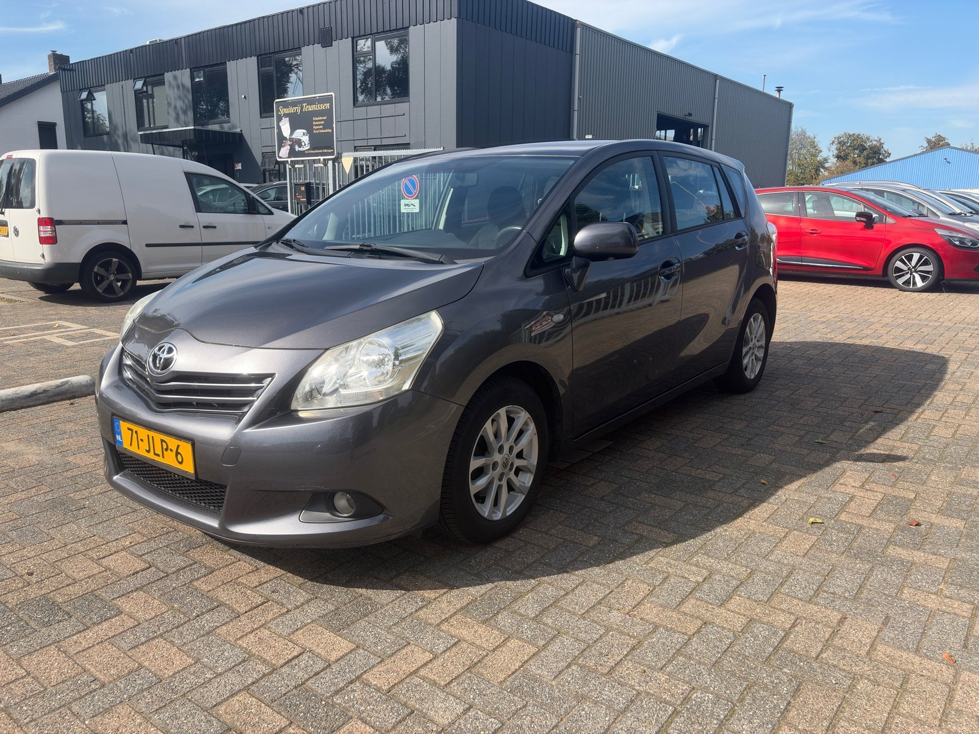 Toyota Verso 1.8 VVT-i Aspiration 7p Dealer onderhouden., Auto's, 450 kg, Gebruikt, 4 cilinders, Bedrijf
