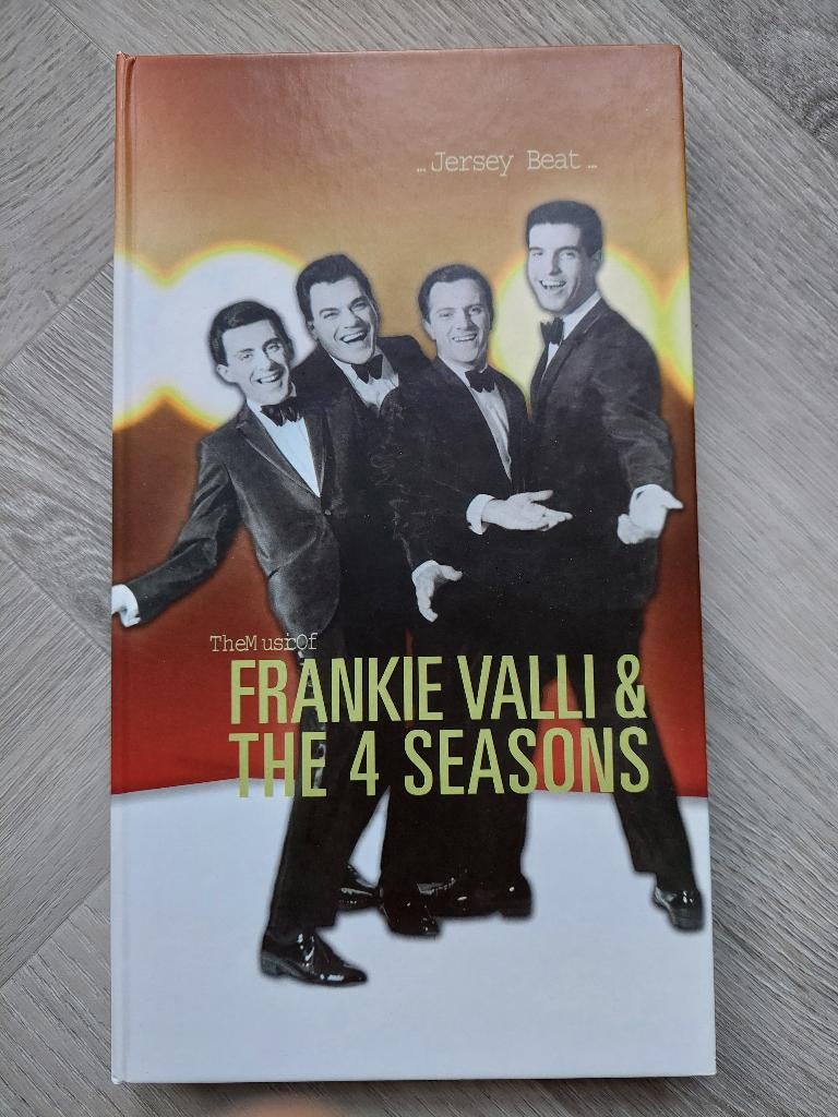 DVD/3CD/Longbook/Frankie Valli &The Four Seasons/Jersey Bea, Ophalen of Verzenden, 1970 - 1979, Zo goed als nieuw, Boxset