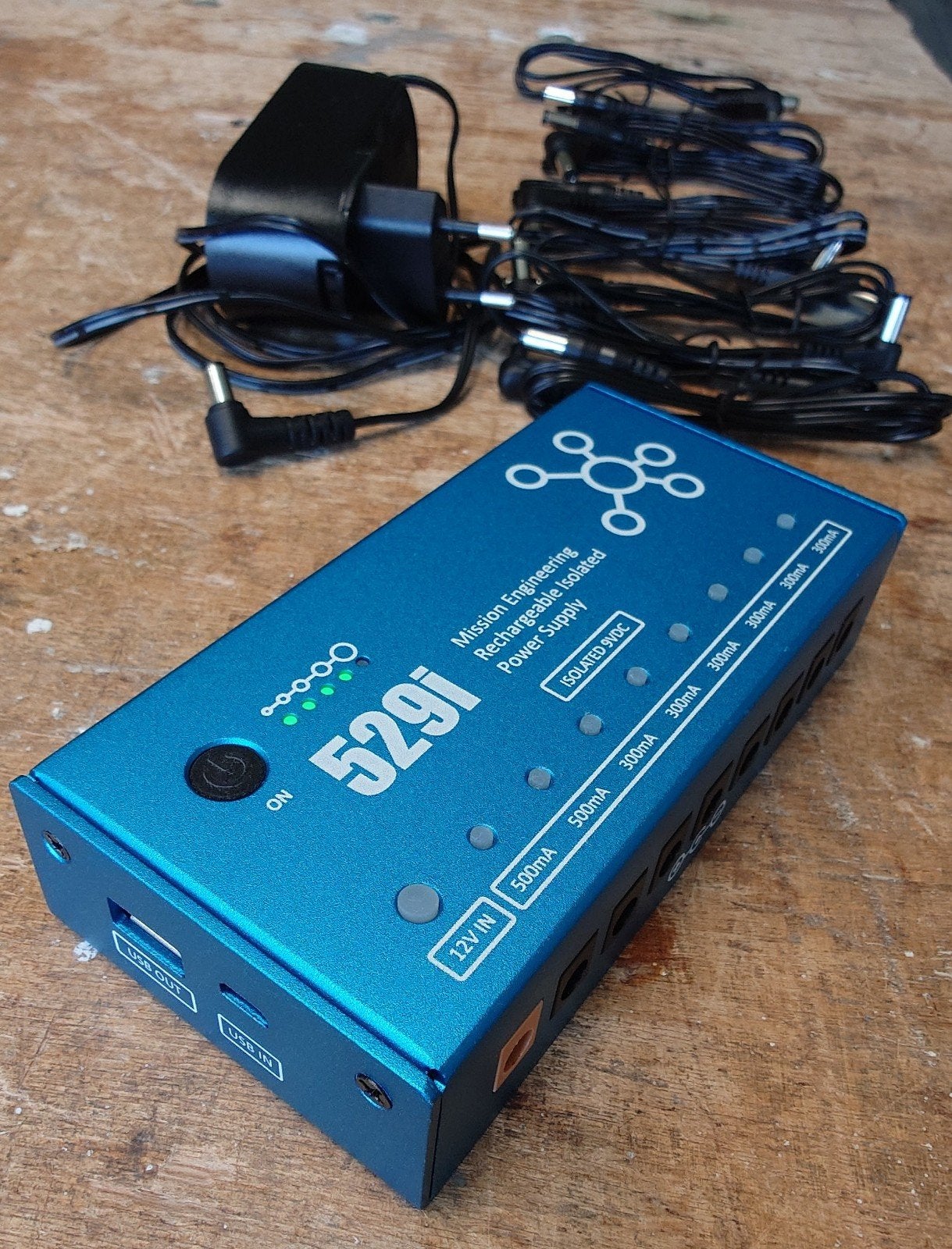 power supply voor gitaar effect pedalen, Muziek en Instrumenten, Ophalen of Verzenden, Zo goed als nieuw