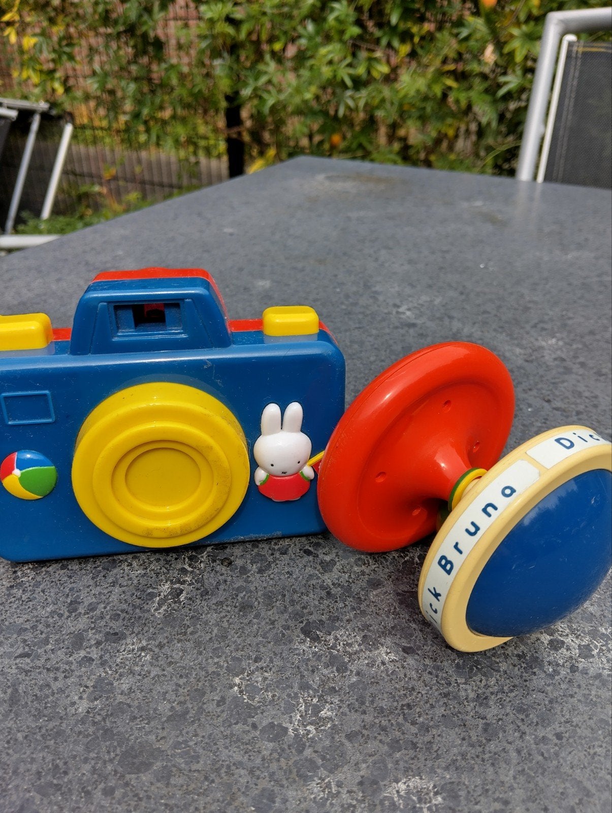 Vintage Nijntje Dick Bruna speelgoed: rammelaar en camera, Ophalen, Overige typen
