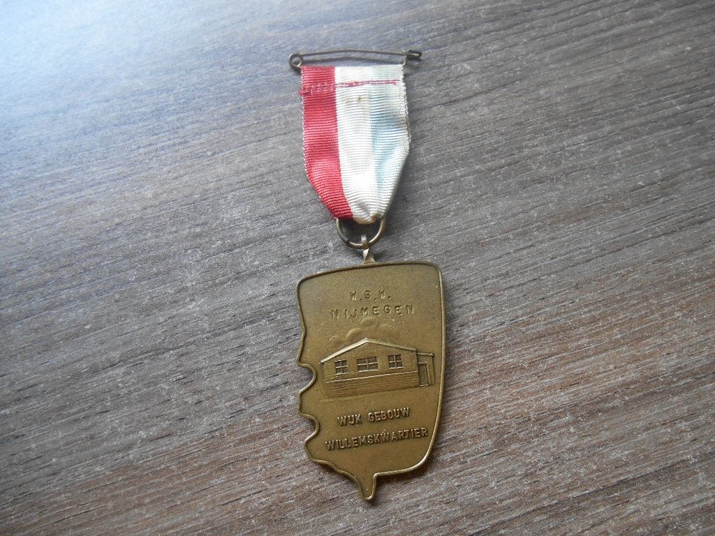 Medaille Wandelsportvereniging Nijmegen, Postzegels en Munten, Penningen en Medailles, Ophalen of Verzenden, Overige materialen