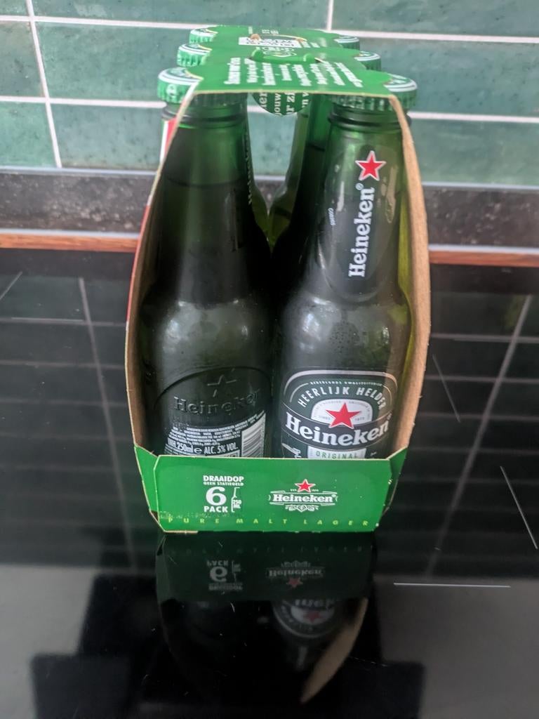 Heineken 6-pack flesjes - Zo goed als nieuw, Ophalen of Verzenden, Zo goed als nieuw, Flesje(s), Heineken