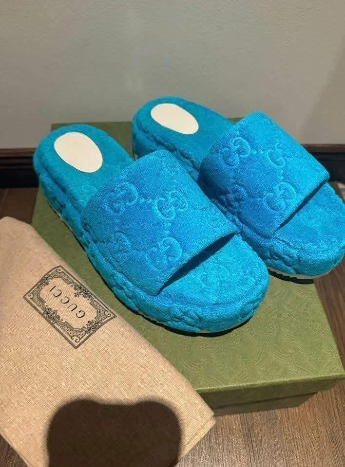 100% Originele Blauwe - GUCCI - GG Platform slippers - 41, Slippers, Blauw, Nieuw, Ophalen of Verzenden