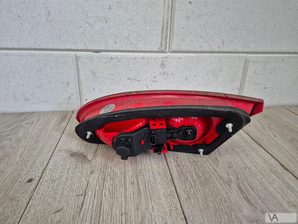 Seat Leon 1p 2005 - 2009 achterlicht links op de klep €50, Gebruikt, -, -, Ophalen of Verzenden