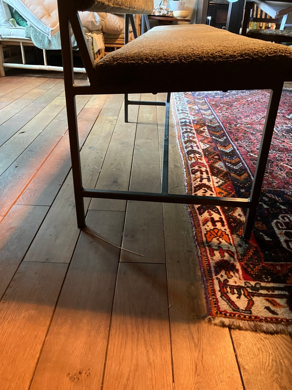 Lange bank met rugleuning - Stof en Metaal - Fonq, Ophalen, 75 tot 100 cm, Zo goed als nieuw, Rechte bank