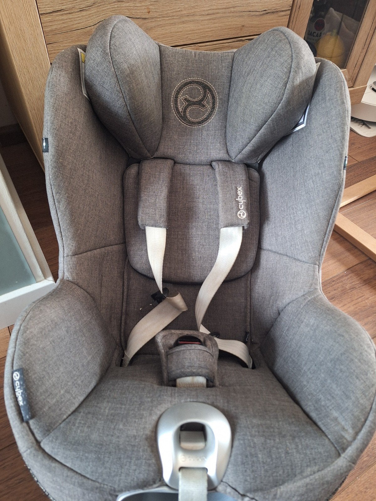 Cybex Base Z en Sirona Z Plus autostoel met verkleiner, Verstelbare rugleuning, 0 t/m 18 kg, Zo goed als nieuw, Isofix