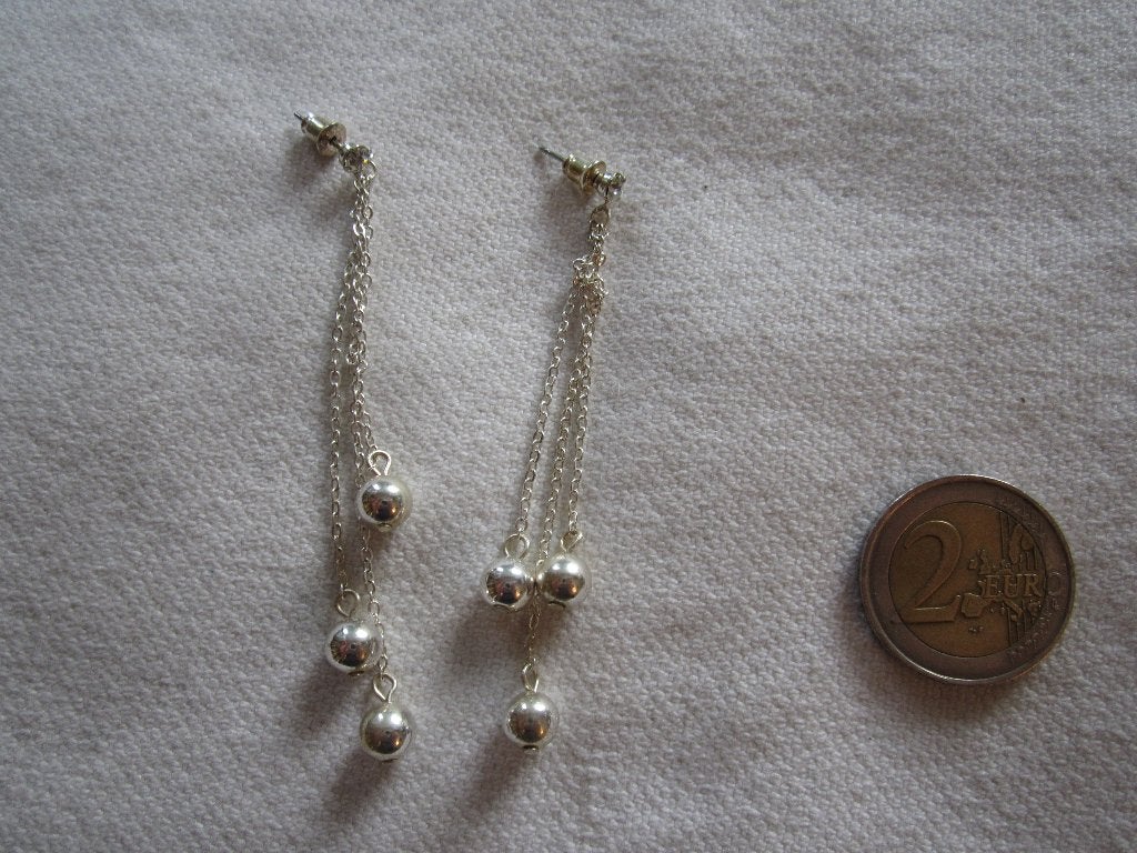 25.  Aparte oorbellen, Sieraden, Tassen en Uiterlijk, Antieke sieraden, Ophalen, Overige materialen, Oorbellen