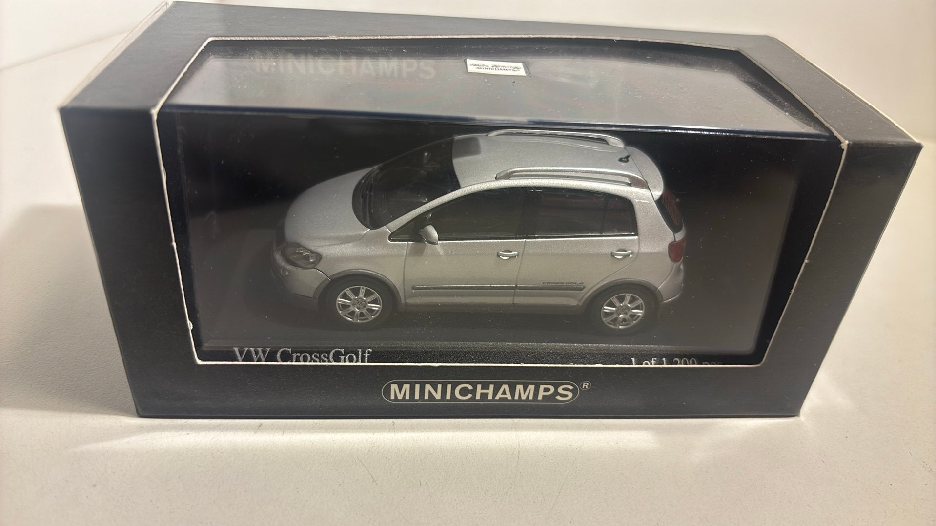 Volkswagen cross golf minichamps 1.43, Hobby en Vrije tijd, Modelauto's | 1:43, Auto, Ophalen of Verzenden, MiniChamps, A