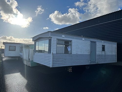 Diverse opknap chalets, stacaravans voor de handige klusser, Tot en met 4