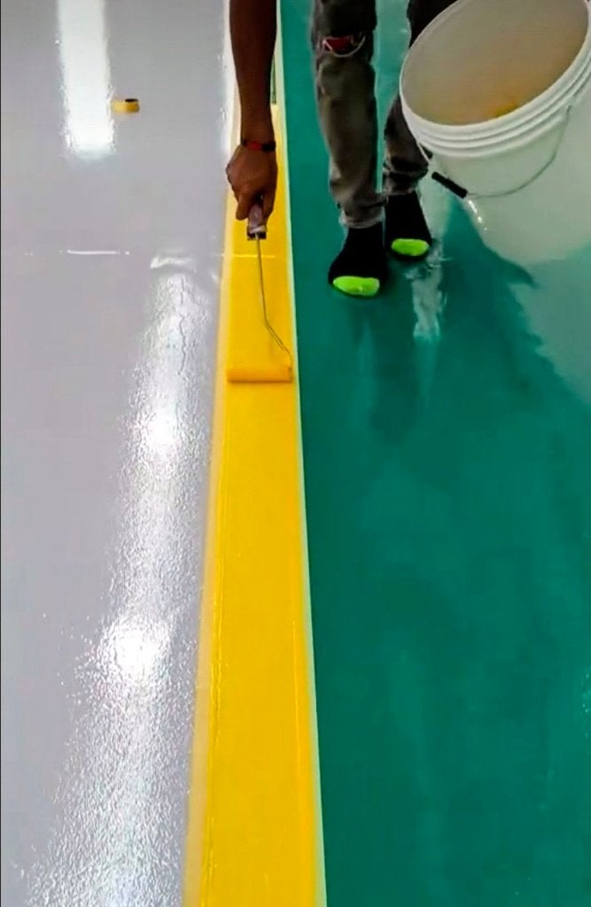 2k Epoxy Garagevloer coating Showroom Betoncoating Verf, Doe-het-zelf en Verbouw, 7671DA, 5 tot 10 liter, Nieuw, Ophalen of Verzenden