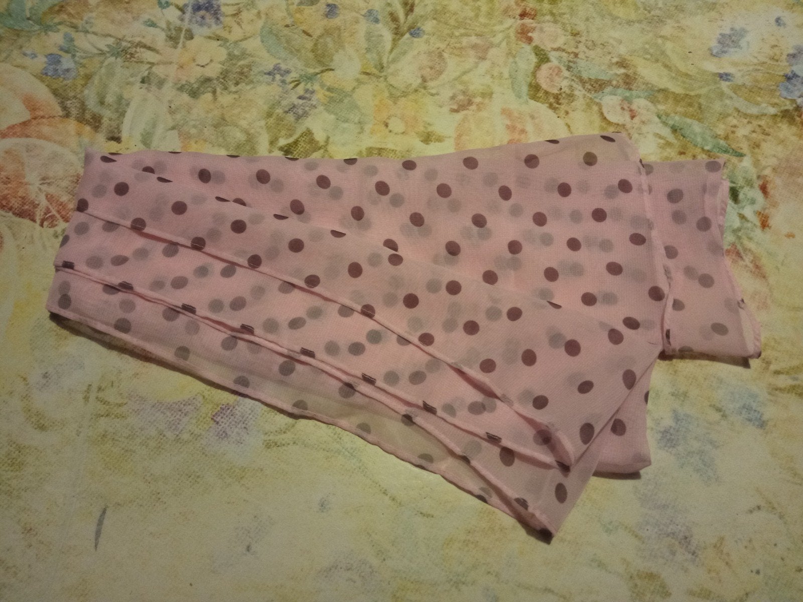 Roze sjaal polka dot 100% polyester nieuw, Maat 46/48 (XL) of groter, Nieuw, Sjaal, LBVYR