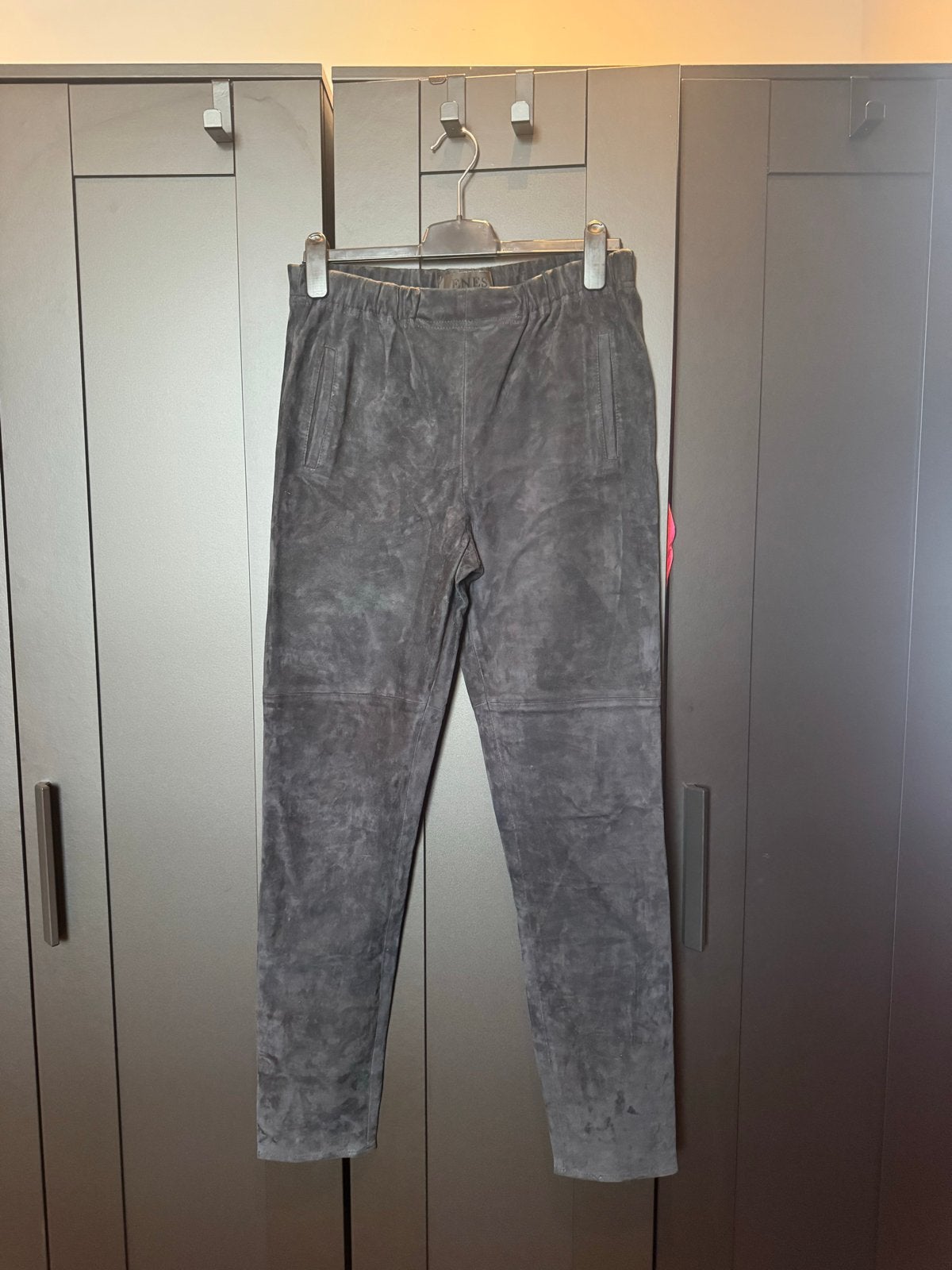 ENES suede Leren Broek Maat 38 blauw, Kleding | Dames, Maat 38/40 (M), Blauw, Ophalen of Verzenden, Zo goed als nieuw