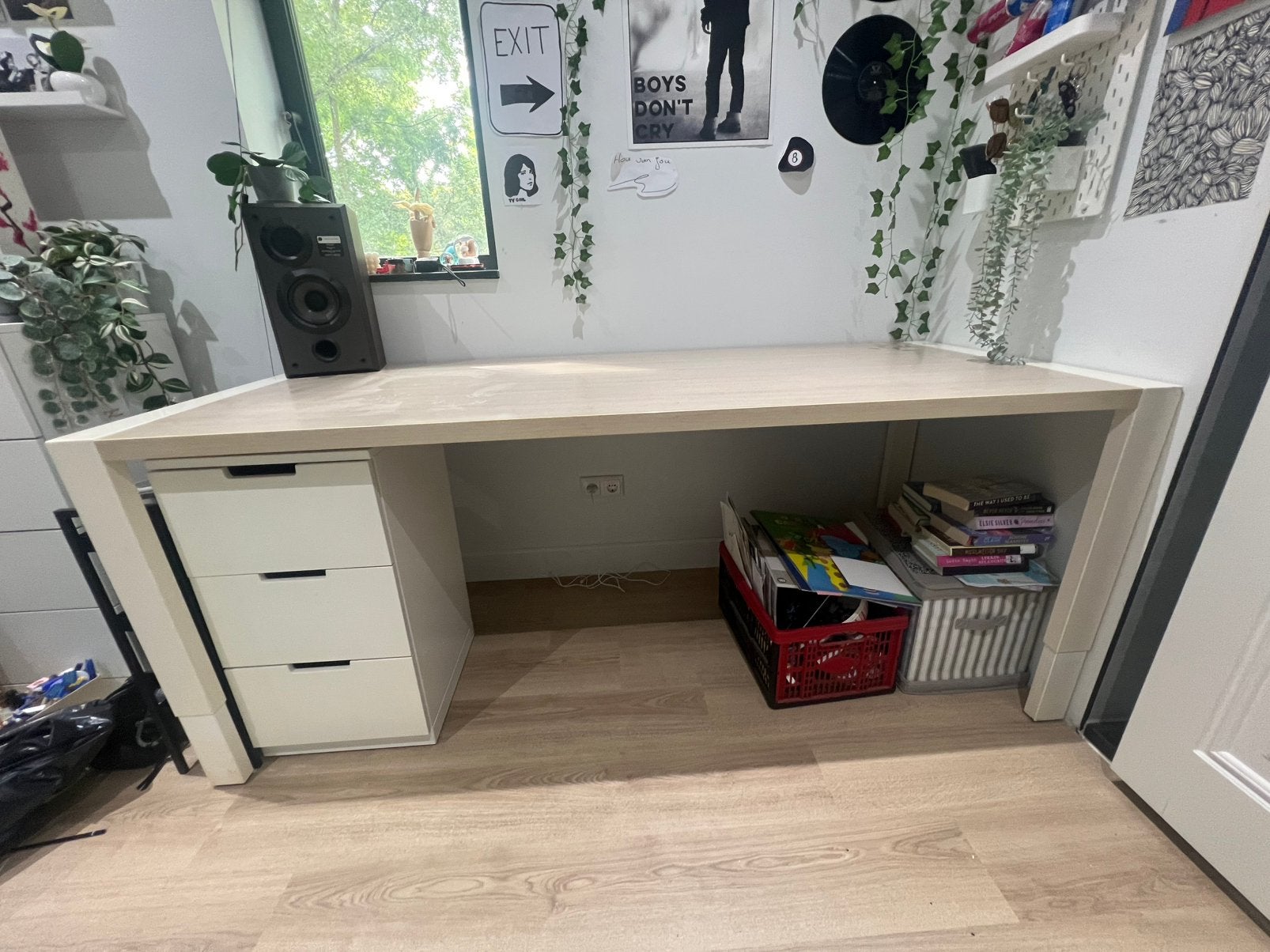 Bureau met houtblad, Ophalen, Hout, Zo goed als nieuw, 200 cm