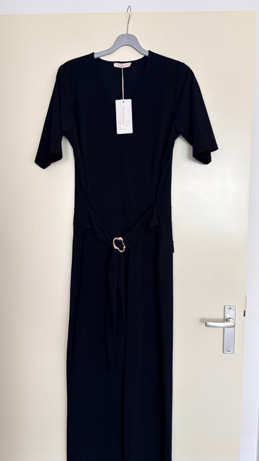 Triple Nine Jumpsuit met korte mouwen en V-hals - Zwart, Ophalen of Verzenden, Nieuw, Maat 42/44 (L), Zwart