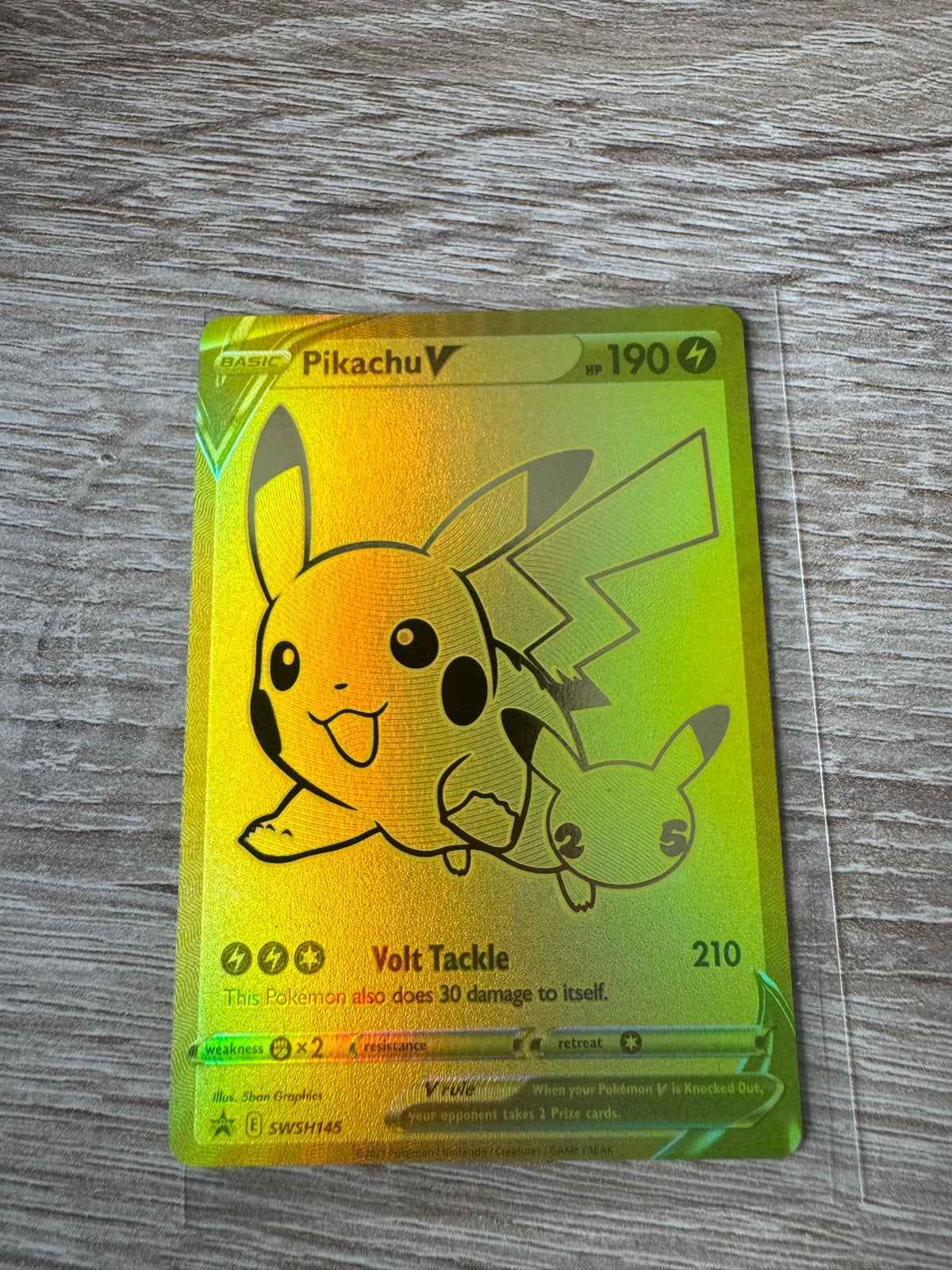 Pikachu V SWSH145 Promo Pokémon Kaart - Full Art Foil, Ophalen of Verzenden, Zo goed als nieuw, Losse kaart, Foil