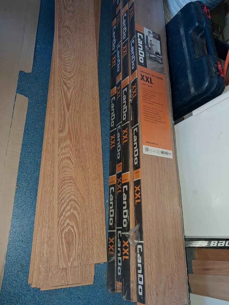 Restant partij laminaat ligt eiken zeker 6 vierkante meter, Ophalen, 50 tot 150 cm, Nieuw, 10 m² of meer