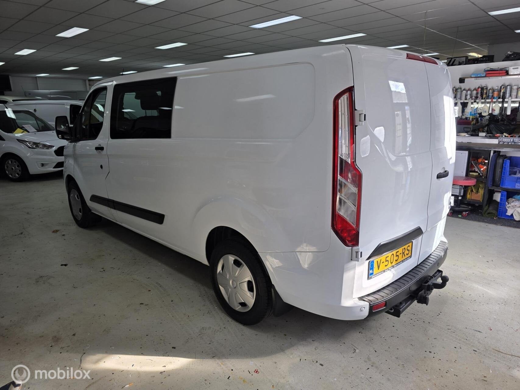 Ford Transit Custom Dubbel Cabine 2.0 TDCI L2H1 Airco Cruise, Auto's, Bestelauto's, 2103 kg, Gebruikt, Euro 6, 4 cilinders