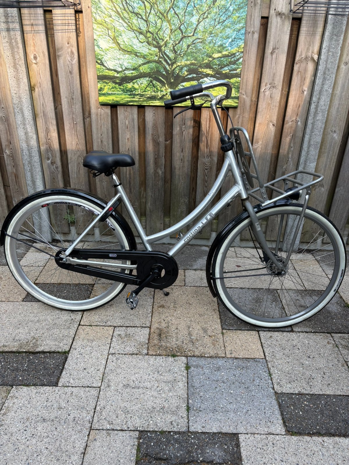 Cortina U4  met licht en slot en rekje, Fietsen en Brommers, Ophalen, Terugtraprem, Gebruikt, Handrem