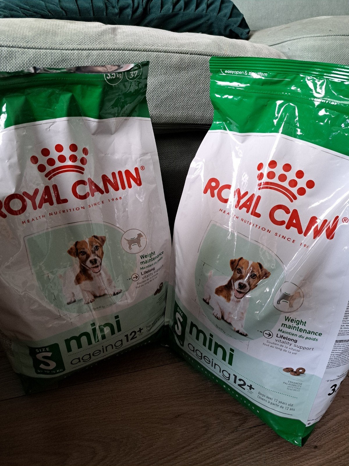 Royal canin mini ageing 12+, Ophalen, Hond