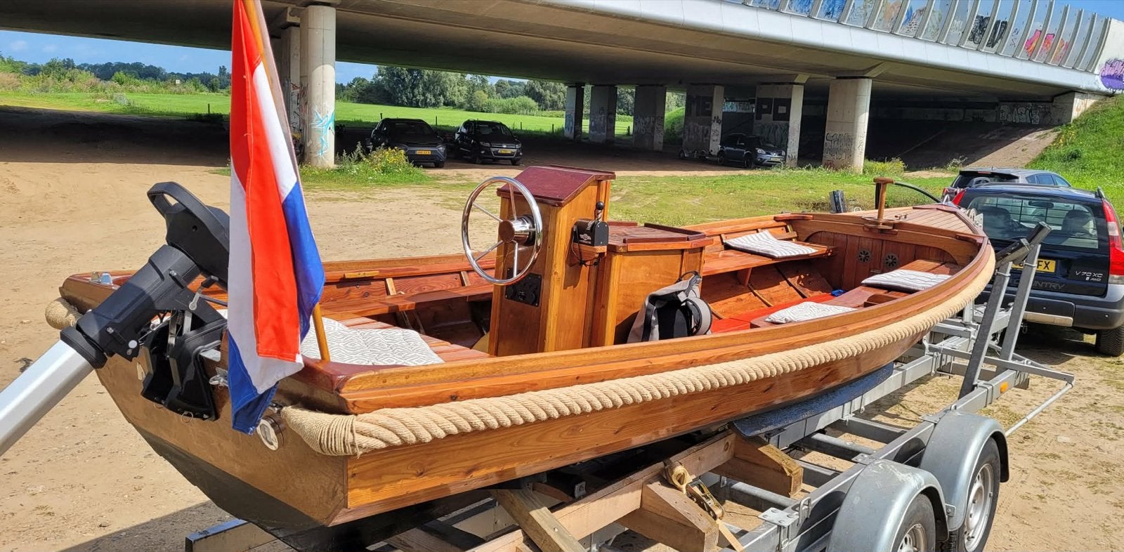 Karaktervolle elektrische houten sloep - 6 meter, Watersport en Boten, Sloepen, Overige typen, Tot 1.00 meter, Elektrisch, Buitenboordmotor