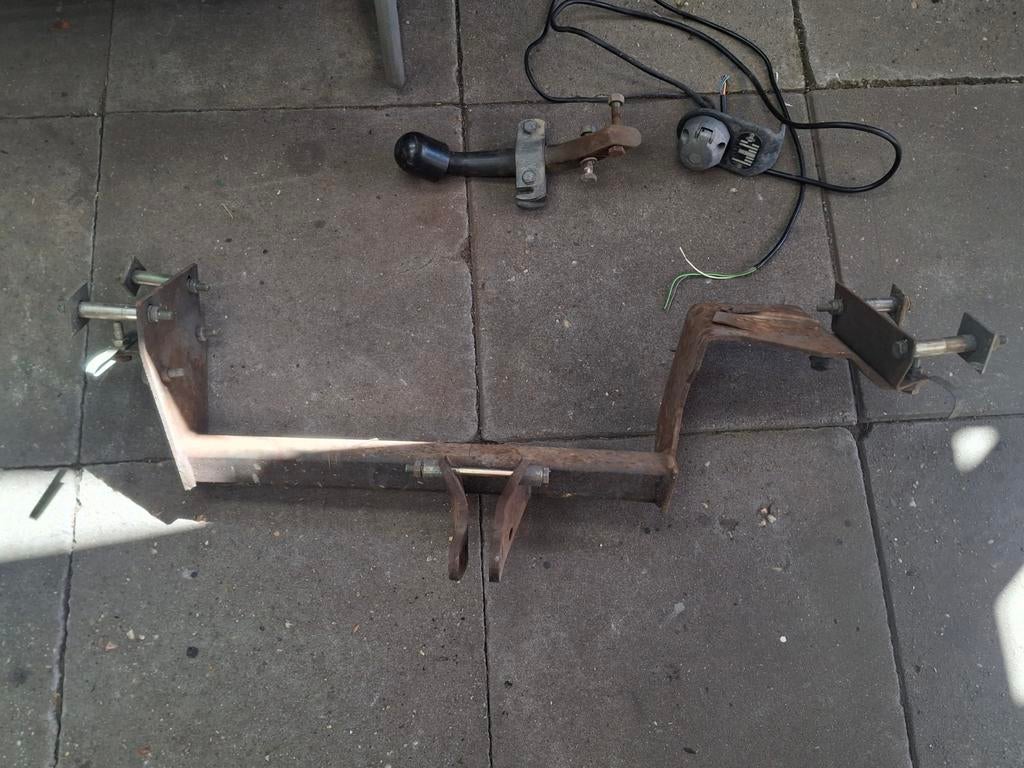 Nissan Micra k11 trekhaak, Auto-onderdelen, Ophalen, Gebruikt