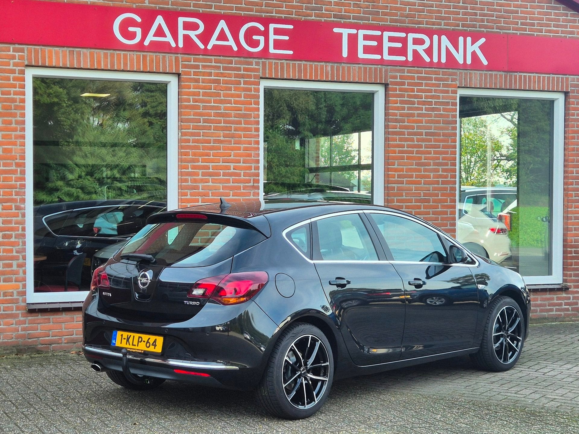 Opel Astra 1.4 Turbo Sport 140PK 5drs clima, cruise, navi, p, Auto's, Voorwielaandrijving, Euro 5, Stof, Gebruikt